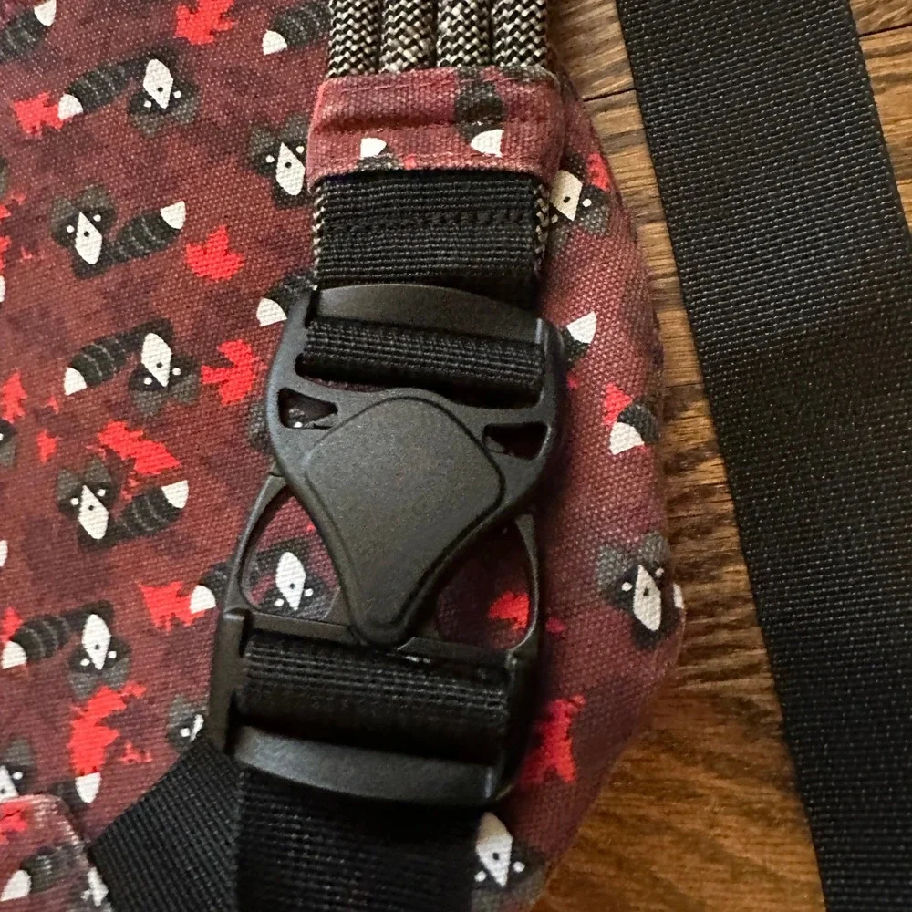Kavu Rope Bag Women OS Raccoon Maple Leaf Print Sling Backpack Canvas Gorpcore